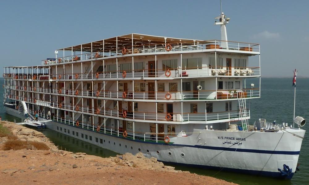 Nile Cruise Boat - Lake Nasser Cruise