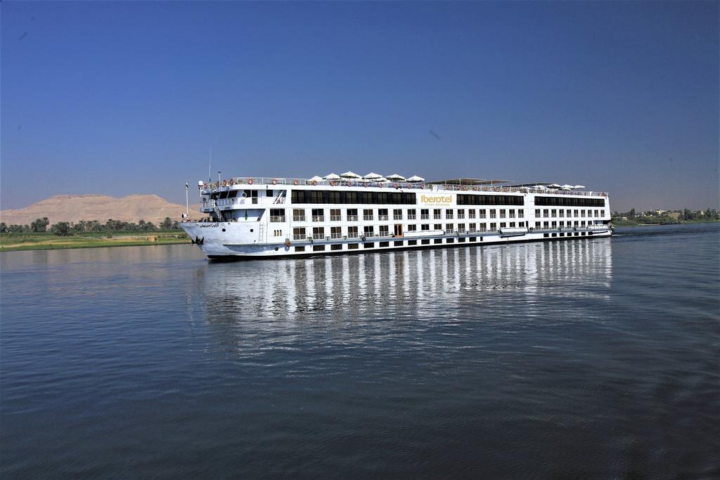 Nile Cruise Boat - Iberotel Crown Empress & Emperor